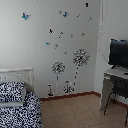 Проживание в семье Casa Tilias Коимбра
